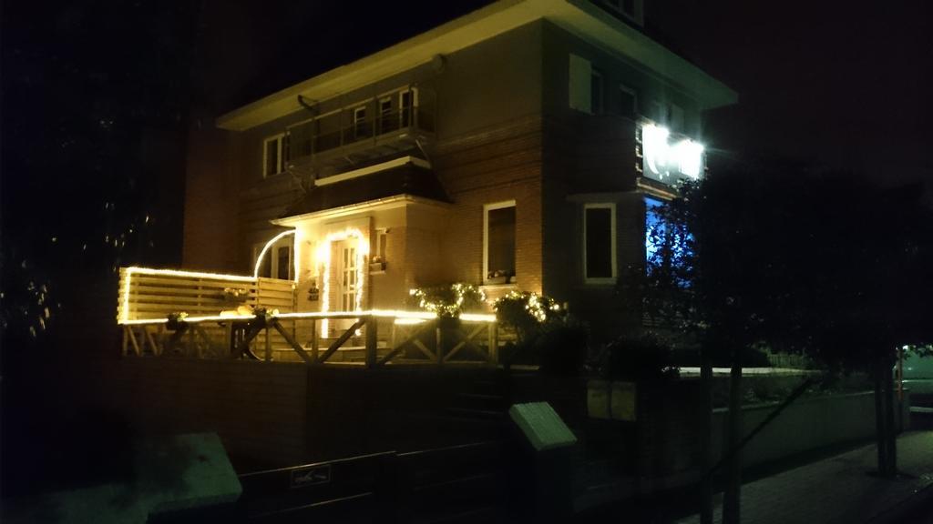 Logies Het Maantje Hotel De Panne Ngoại thất bức ảnh