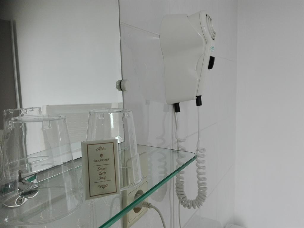 Logies Het Maantje Hotel De Panne Ngoại thất bức ảnh