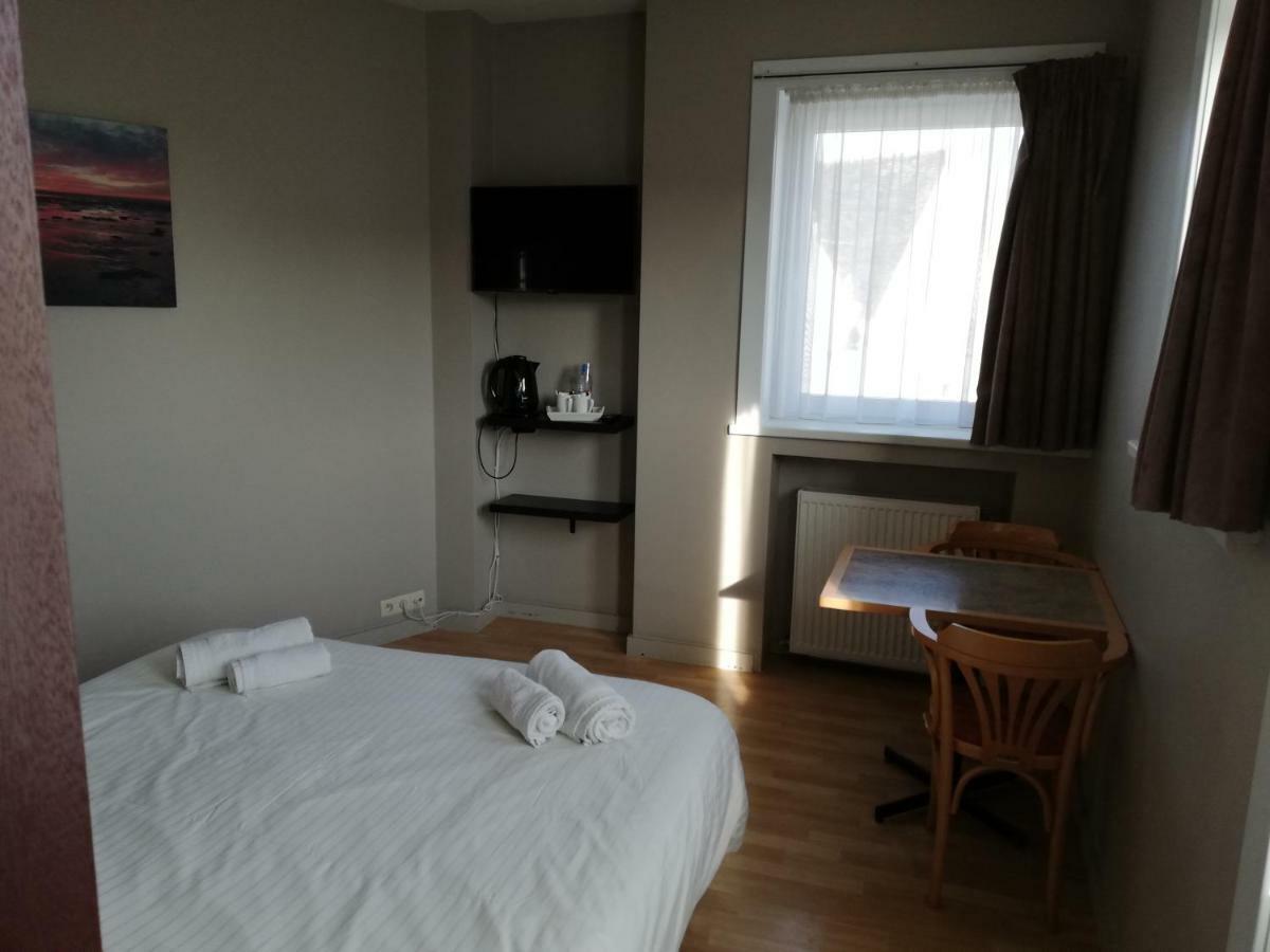 Logies Het Maantje Hotel De Panne Ngoại thất bức ảnh